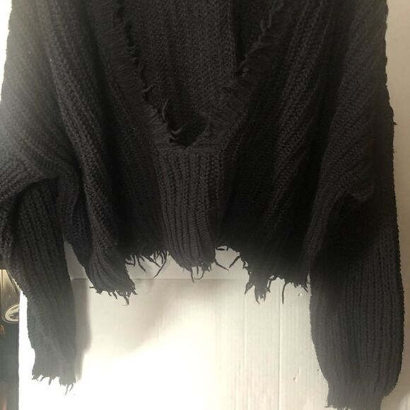 Wildfox Deep-V Reversible Palmetto Sweater Black - Picture 7 of 8